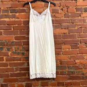 Vintage Elegant Lace Trim White Slip Dress‎